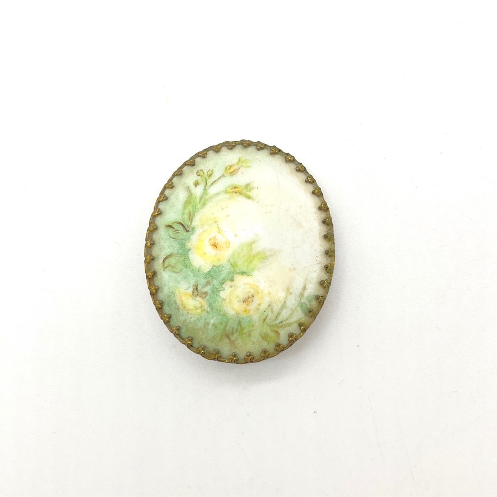 Vintage Hand‎ Painted Floral Brooch Gold Tone Oval Roses Flowers Pin Jewelry